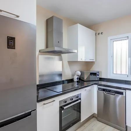 Vb Ave Marina Front Seaviews 2br Apartman Benalmádena